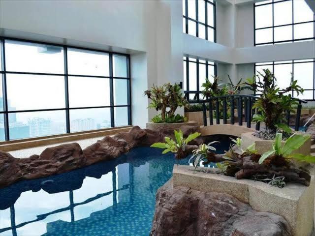 Posh Beds With City View And Pools Mandaluyong Exterior foto